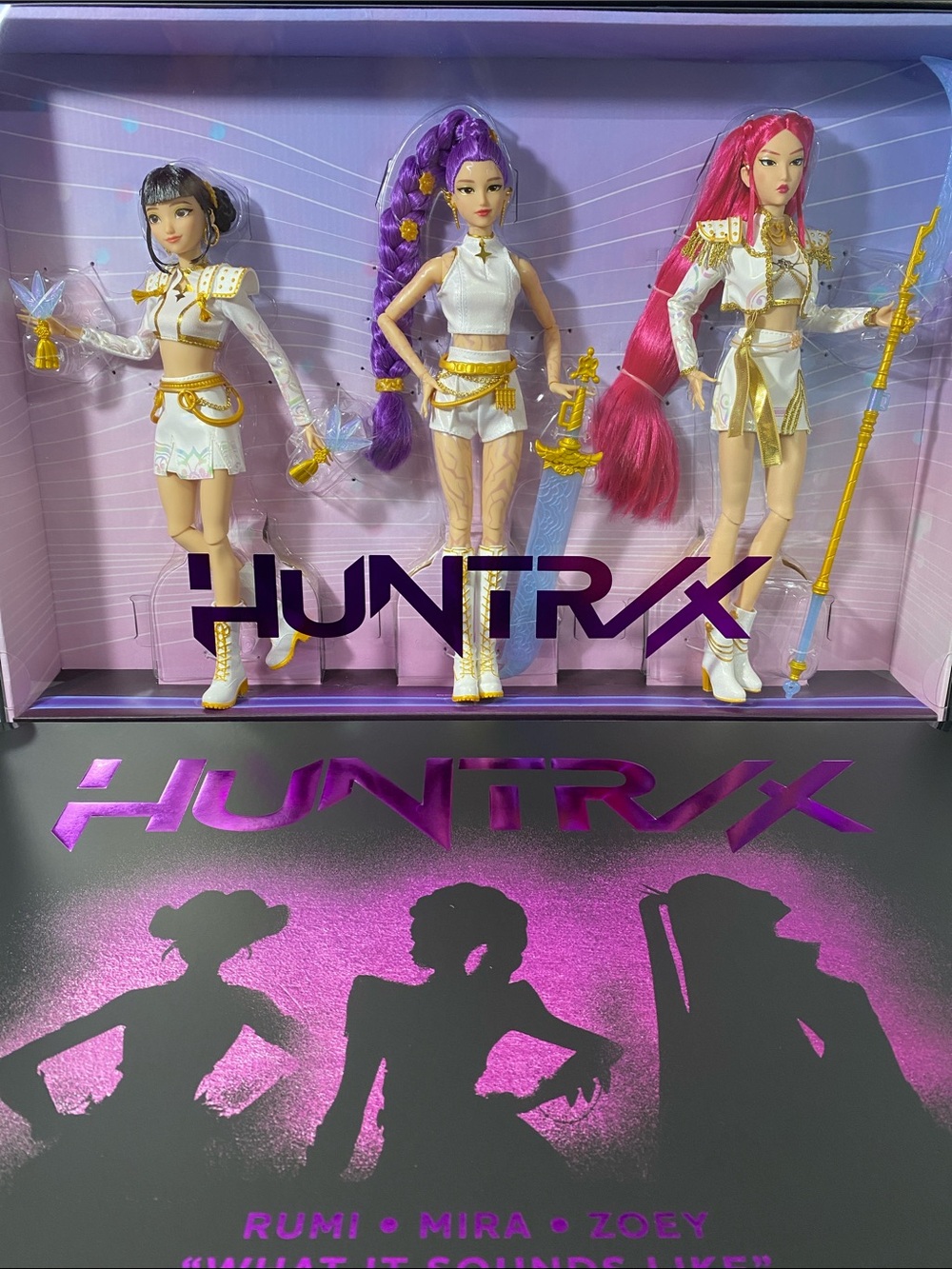K -POP DEMON HUNTERS HUNTRIX MATTEL BARBIES